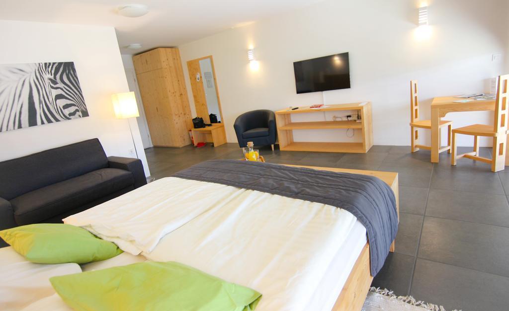 Eco Boutique Hotel Ams Beagle เบลด ภายนอก รูปภาพ
